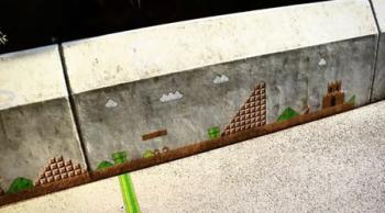 Обо всем - Фанат Марио создал игровую инсталляцию на тротуаре